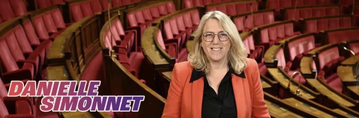 PARIS : Antiracisme - Des jeunes et des députés de gauche s'unissent à l'Assemblée nationale
