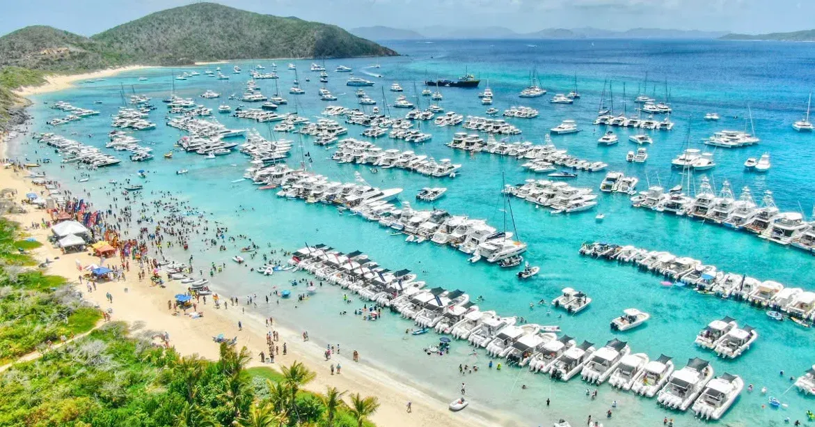 ÎLES VIERGES BRITANNIQUES : Festivités estivales - L'archipel célèbre sa culture caribéenne
