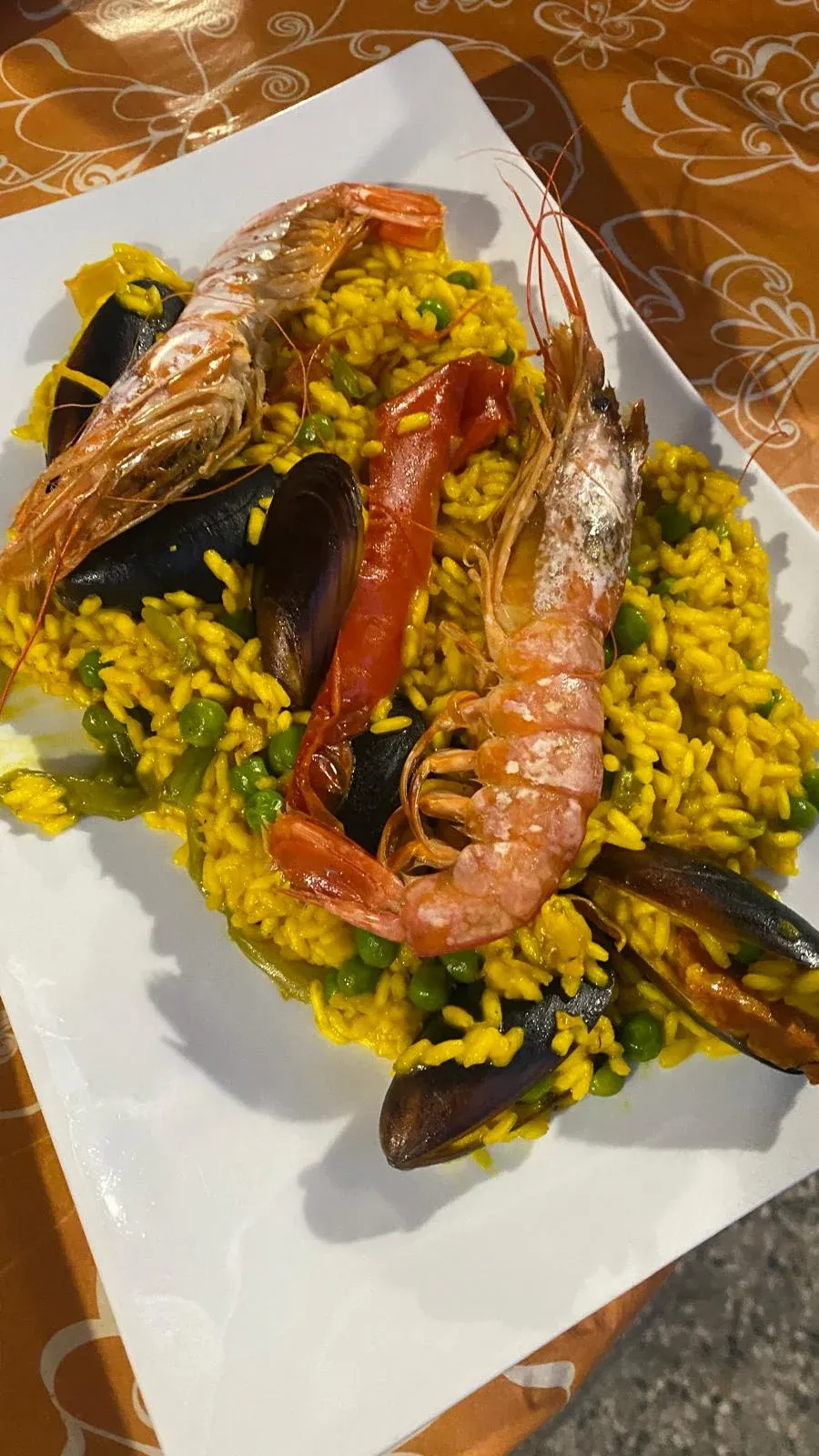 ARMA DI TAGGIA : Soirée espagnole - Les Bagni Germana célèbrent l'été avec une paella géante