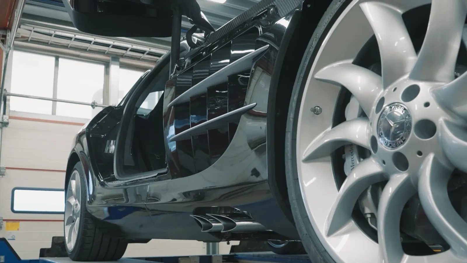 AUTOMOBILE : L'impression 3D métal réinvente la pièce sur-mesure pour une supercar Mercedes