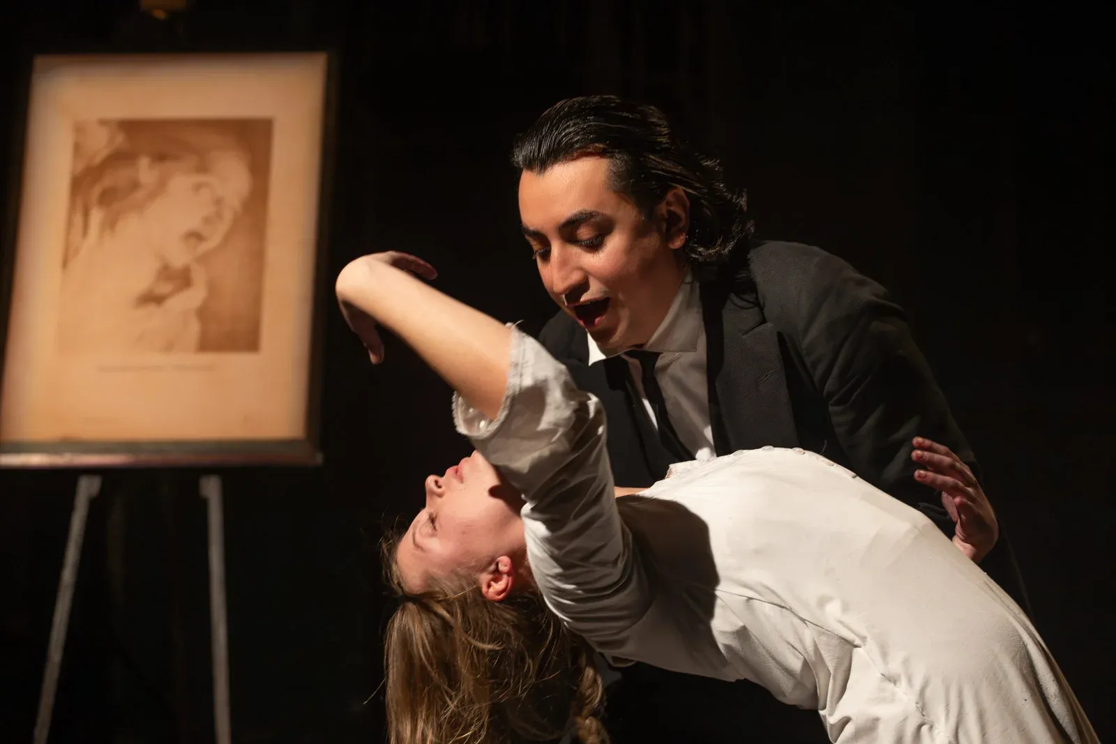 AVIGNON : Théâtre - "L'indiscipline" plonge dans les leçons controversées de Charcot à la Salpêtrièr