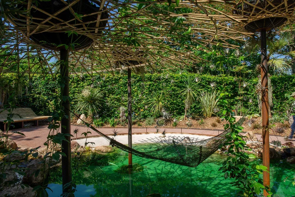 CHAUMONT-SUR-LOIRE : Festival des Jardins - Le "Jardin Avatar" plonge les visiteurs dans un univers