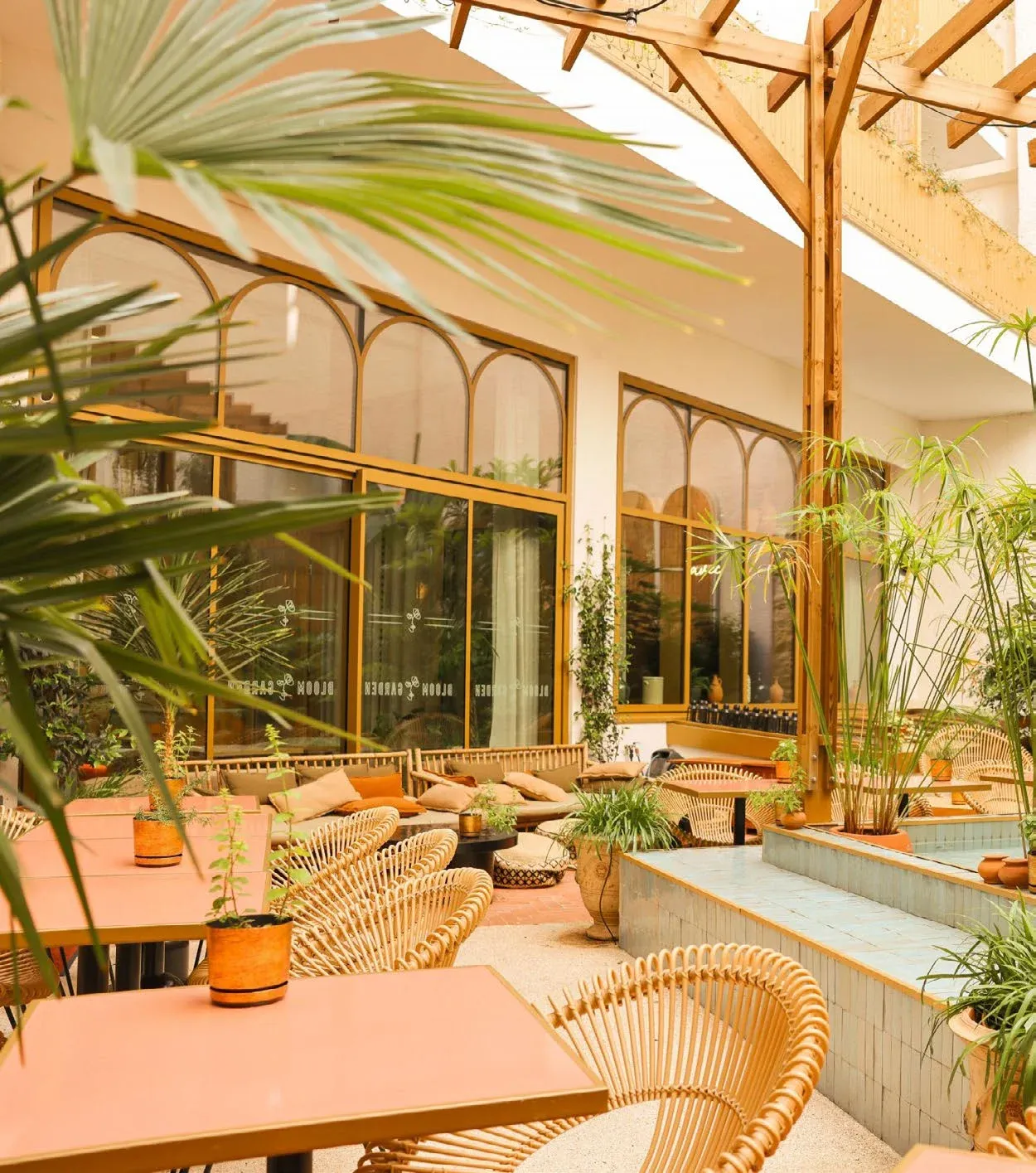 PARIS : Mixologie - La Clairette de Die pétille sur la terrasse du Bloom House Hôtel cet été
