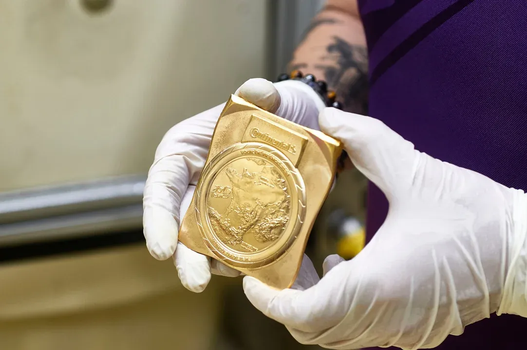 PARIS : Tour de France 2026 - Continental et la Monnaie de Paris forgent la nouvelle médaille des va