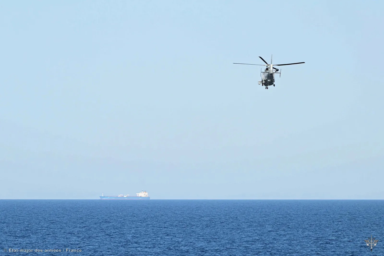 TOULON : Contrôle en mer - Un pétrolier suspecté de faux pavillon dérouté par la Marine nationale