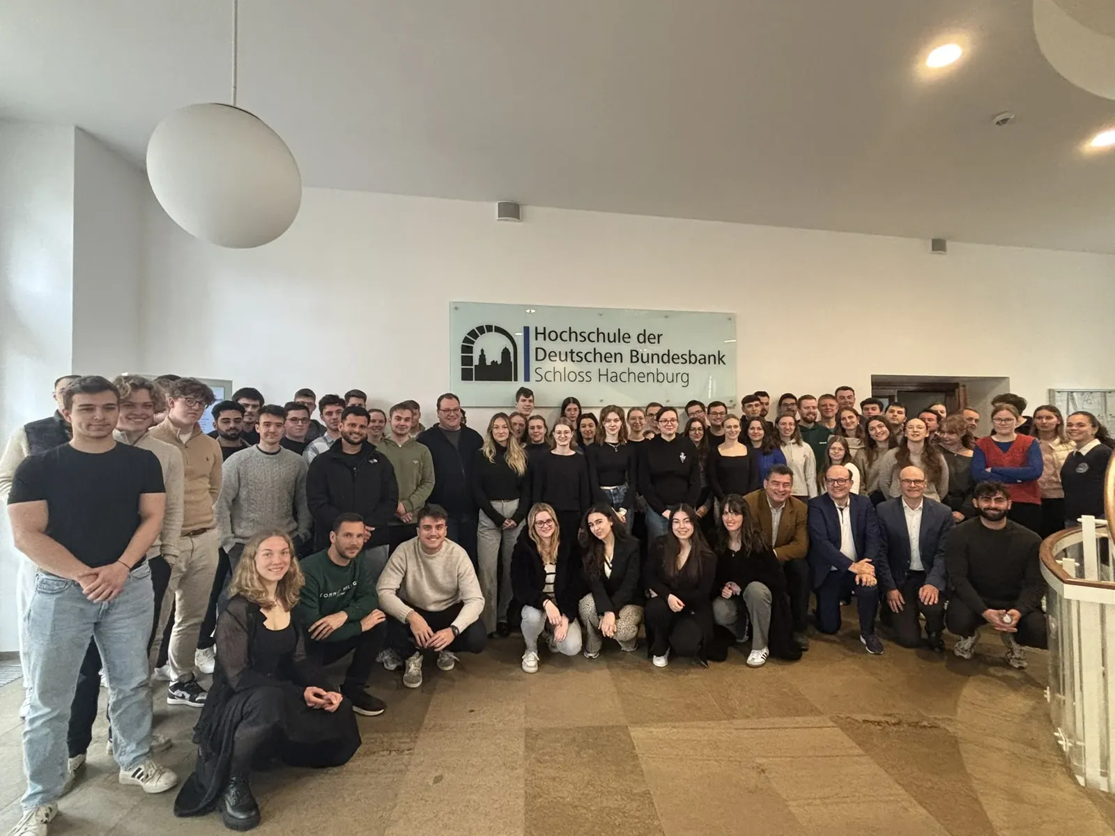 TOULON : Enseignement supérieur - Un pont académique unique entre l'université et la banque centrale
