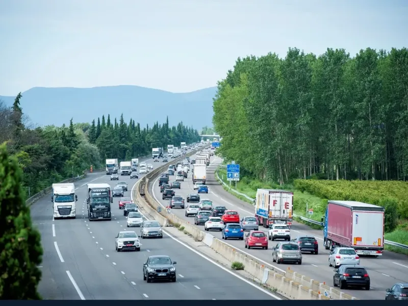 FRANCE : Pont du 8 mai - VINCI Autoroutes annonce un trafic très dense dès jeudi