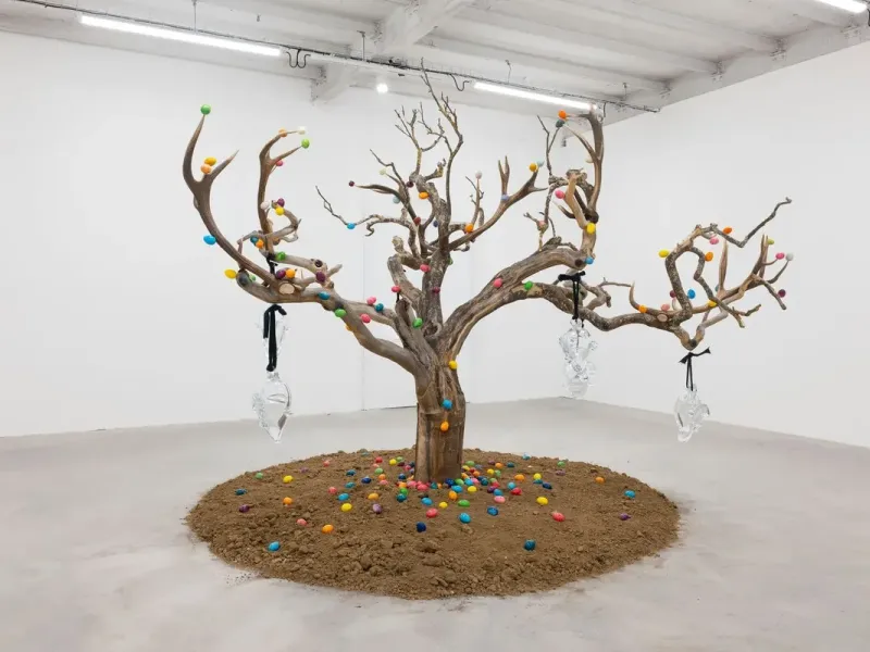 VALLAURIS : Art contemporain - Pascale Marthine Tayou investit la chapelle de Picasso