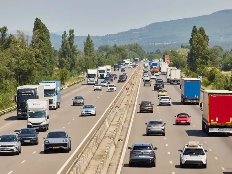 PARIS : Trafic routier - Circulation très dense attendue ce week-end pour les retours de vacances
