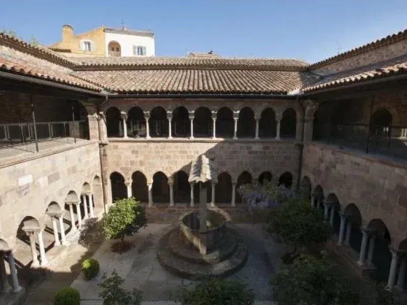 LE THORONET : Architecture - Un documentaire explore le mystère des cloîtres cisterciens